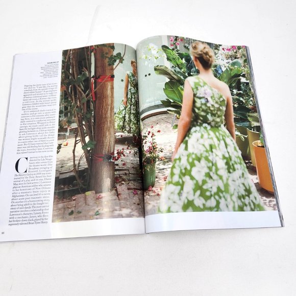 Vogue Magazine October 2022 Jennifer Lawrence Olena Zelenska Ukraine Marilyn - Picture 5 of 16